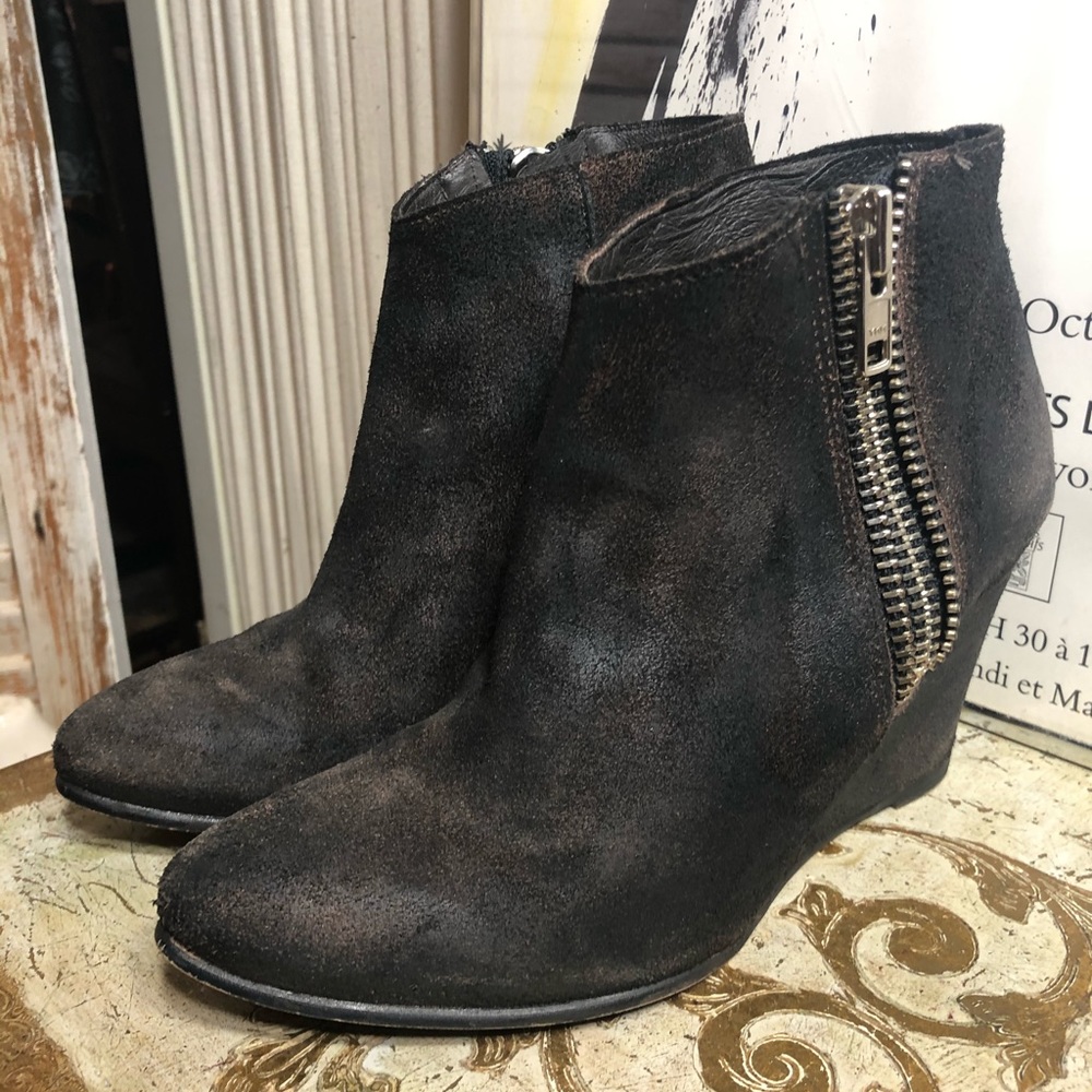 Sz7-FREE PEOPLE DISTRESSED BLACK/BROWN SUEDE BOOTS - Picture 10 of 16